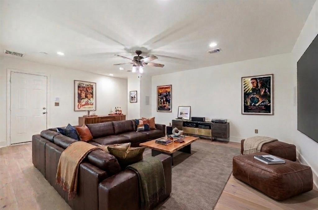 Aly Cat Add - Residential