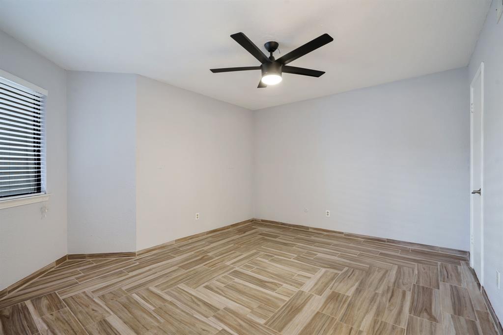 Arlington Oaks Condo - Residential