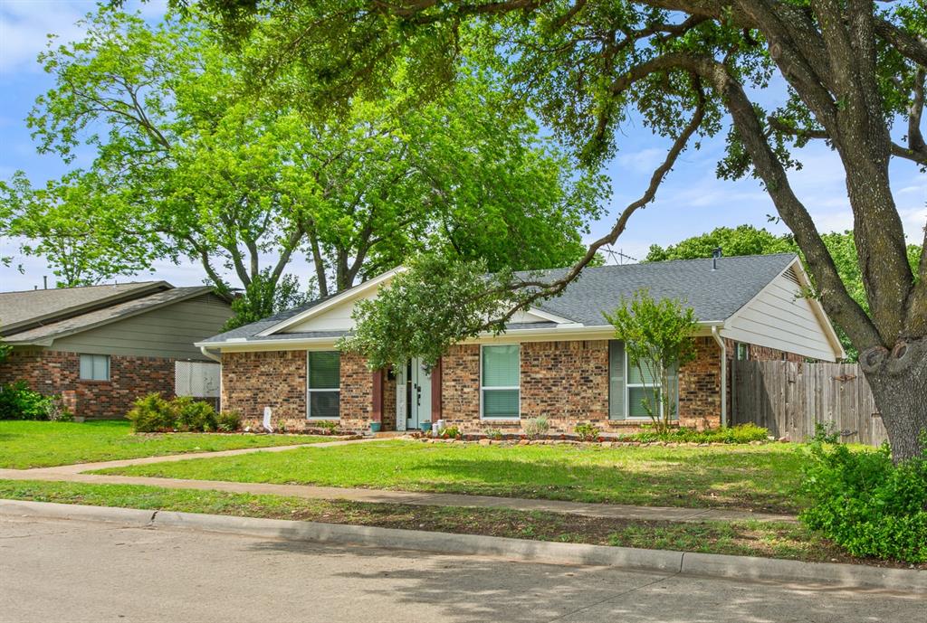 2226 Lawnmeadow Drive