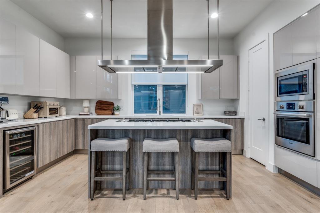 LOFTS ON CEDAR SPRINGS - Residential