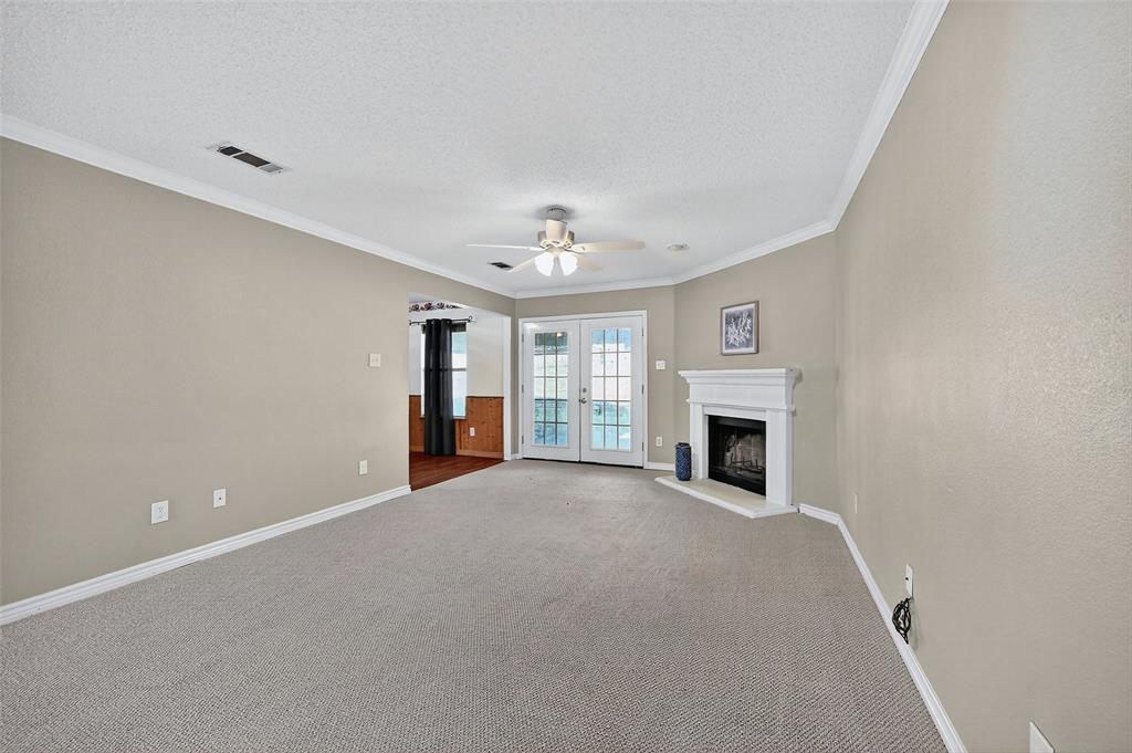 1600 Creekside Avenue