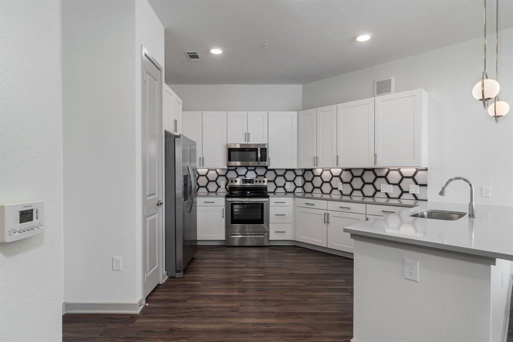 Sagemont Apartments - Residential Lease