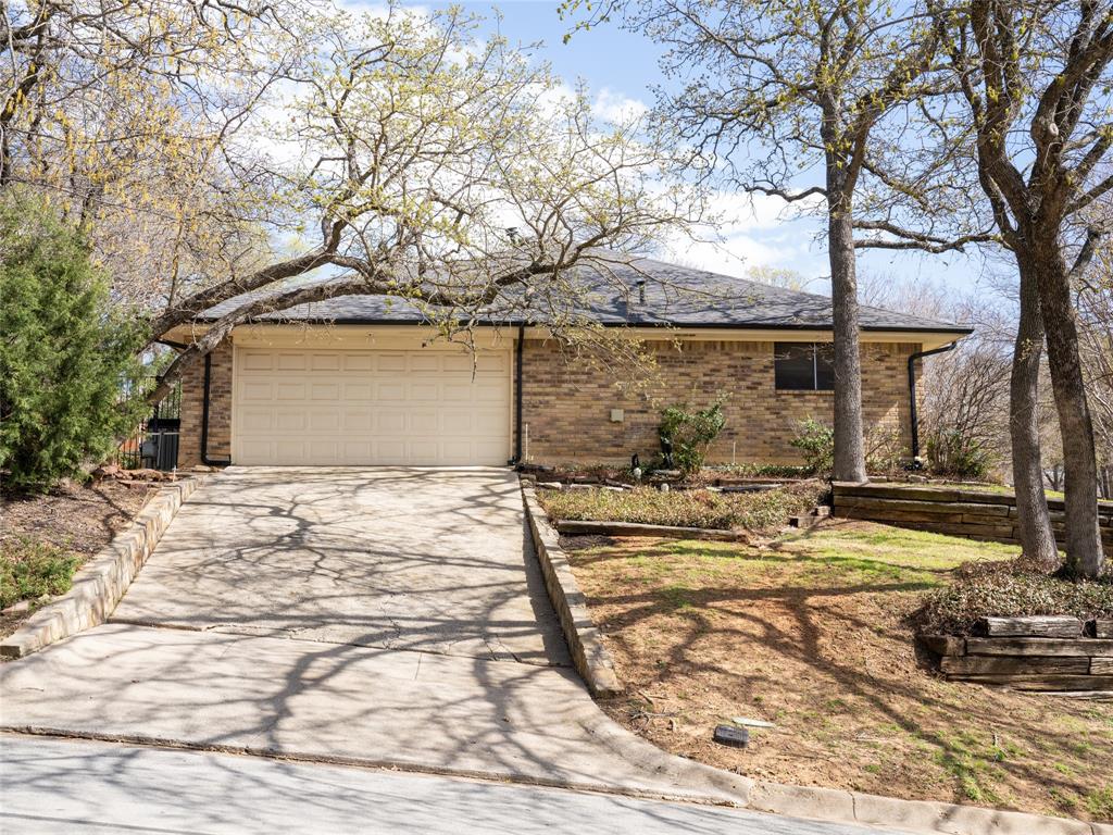 2225 Prestonwood Drive
