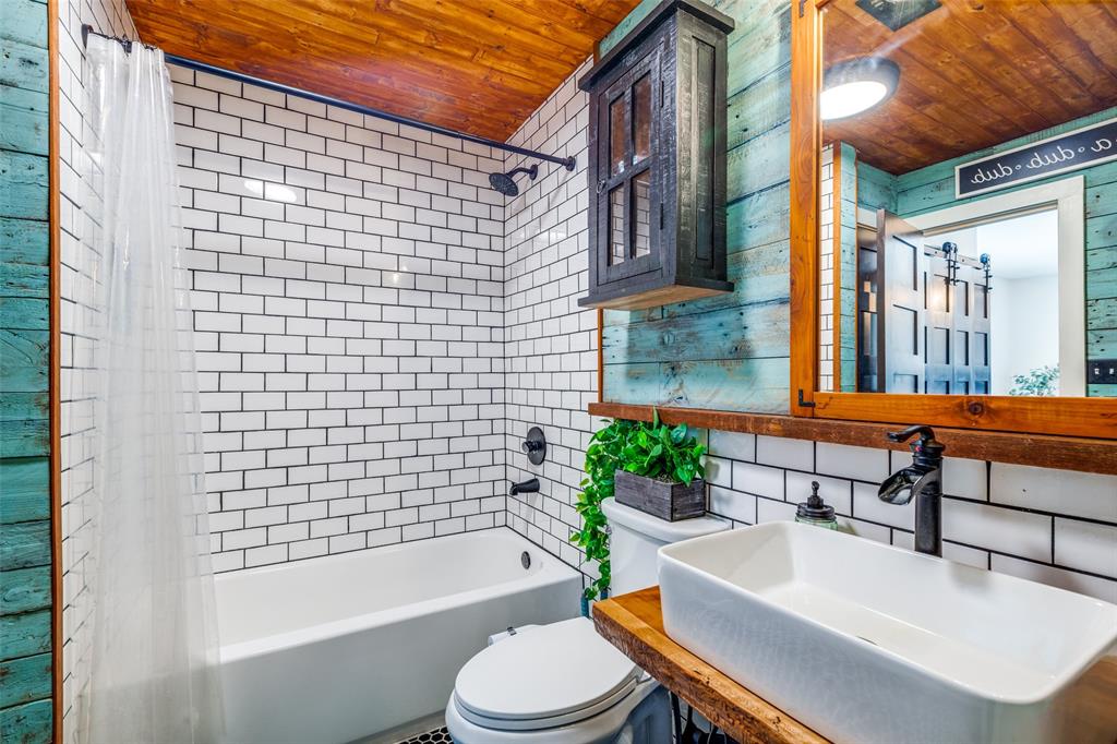 WALKER - Residential