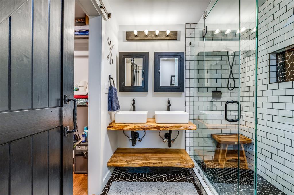 WALKER - Residential