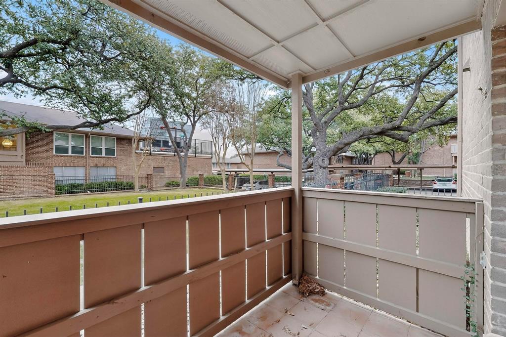 Hollows North Condominium - Residential