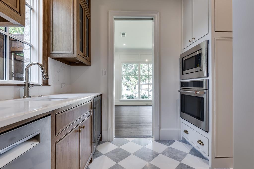 Caruth Hills 10 - Residential