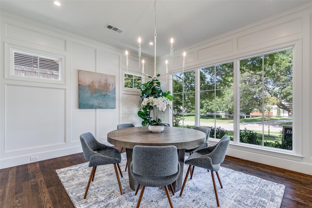 7538 Centenary Avenue