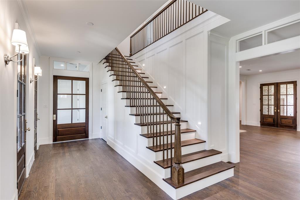 7538 Centenary Avenue