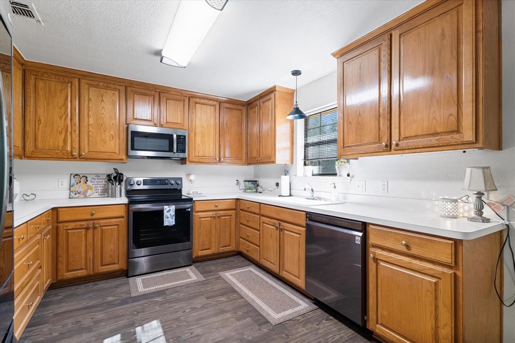 REAST ROAD ESTATES - Residential