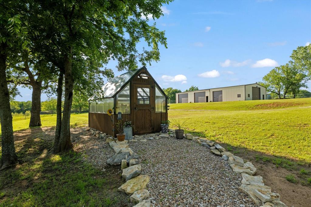 REAST ROAD ESTATES - Residential