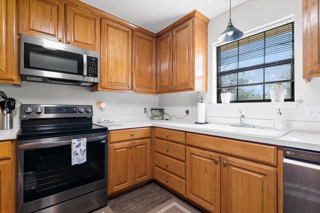 REAST ROAD ESTATES - Residential