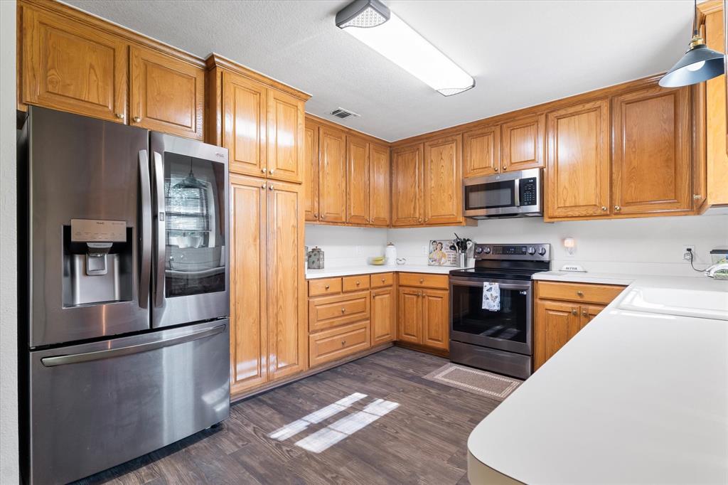 REAST ROAD ESTATES - Residential