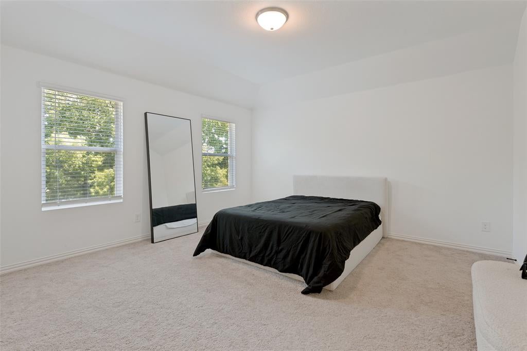 2504 Flaxfield Lane