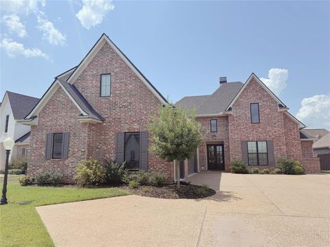 262 Poydras Avenue Bossier City LA 71111