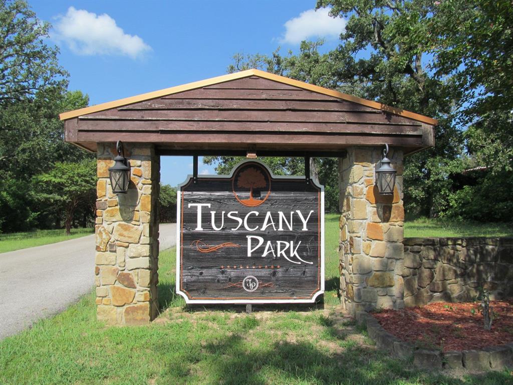 Tuscany Park Estates - Land