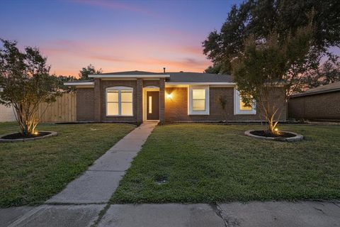 1734 Belltower Place Lewisville TX 75067