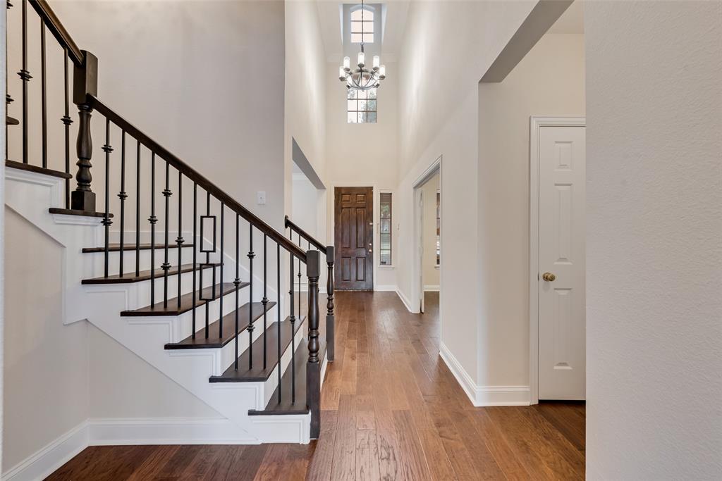 9122 Bottlebrush Lane