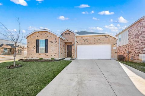 1104 Bluespire Drive Fort Worth TX 76131