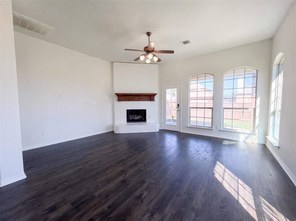 5800 Chuck Wagon Lane