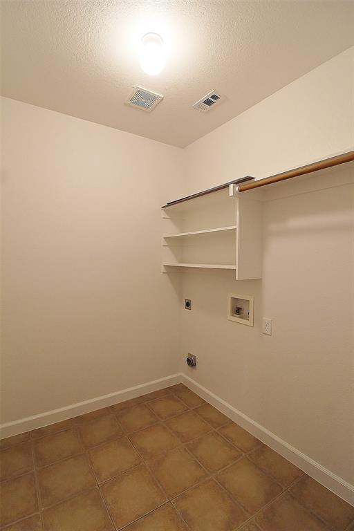 Fossil Hill Estates - Residential Lease