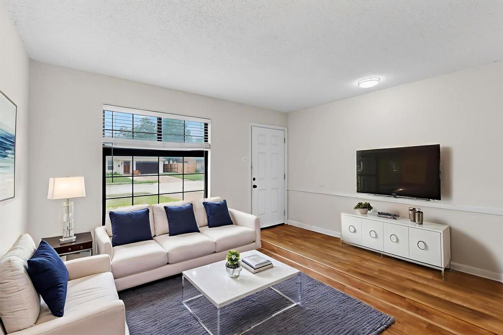1225 Briarcove Drive