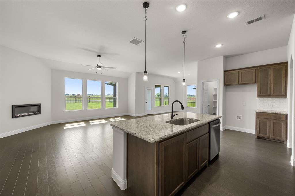 Abe's Landing - Residential