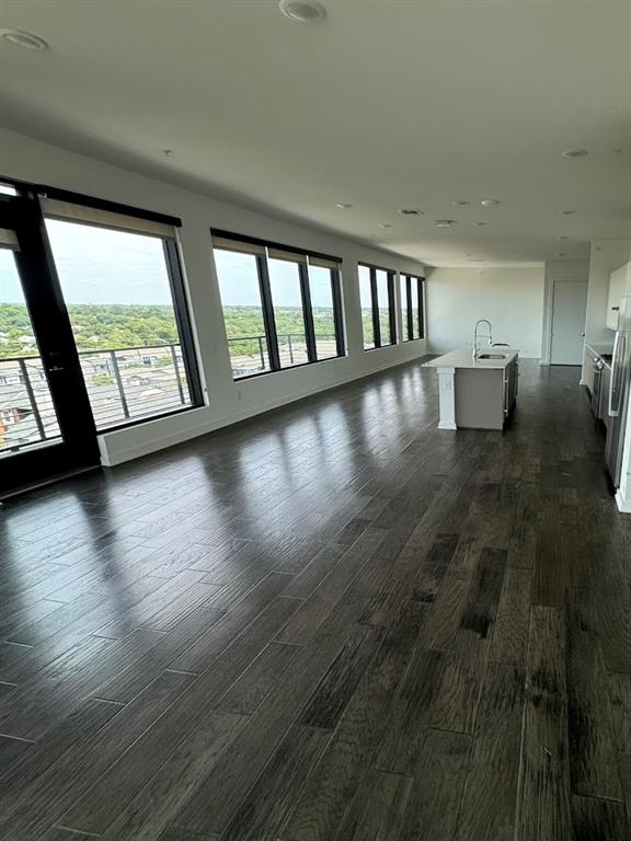 Coronado Court - Residential Lease