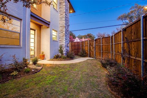 Tiny photo for 3823 Greenville Avenue, Dallas, TX 75206 (MLS # 21014157)