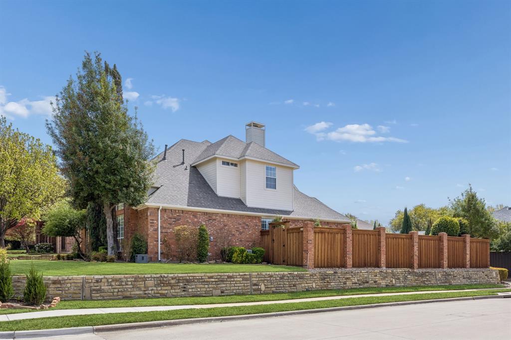 4424 Briar Hollow Drive