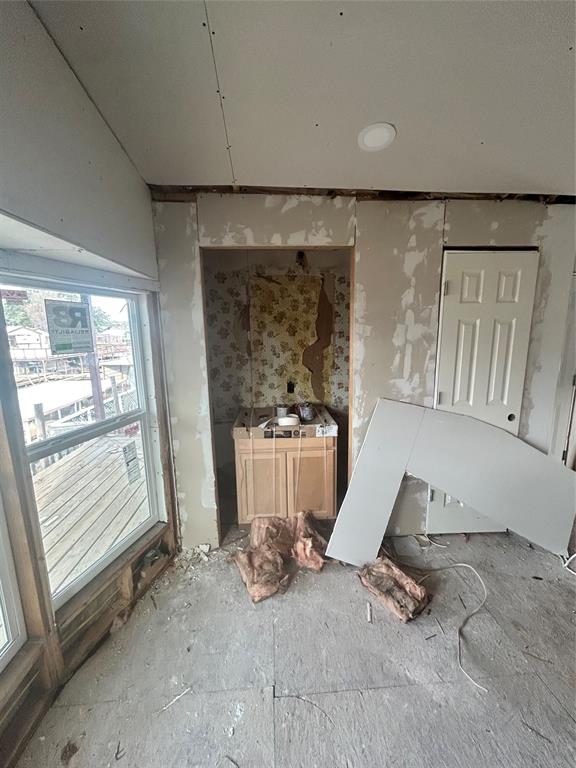 Blue Water Shores - Residential