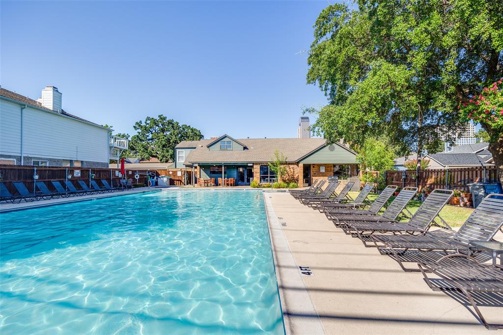 Bryan Square Twnhms - Residential