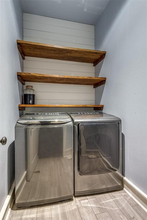 Bryan Square Twnhms - Residential