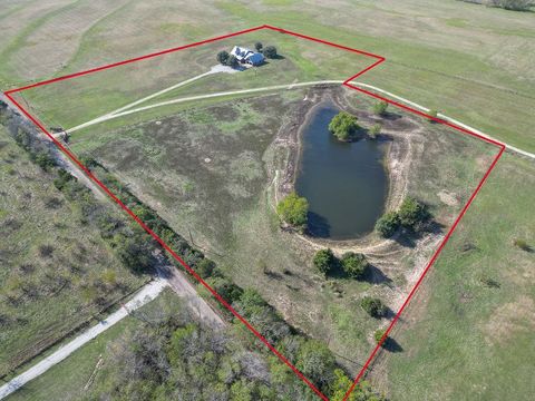Photo of 411 Rs County Road 4525, Point, TX 75472 (MLS # 20971227)