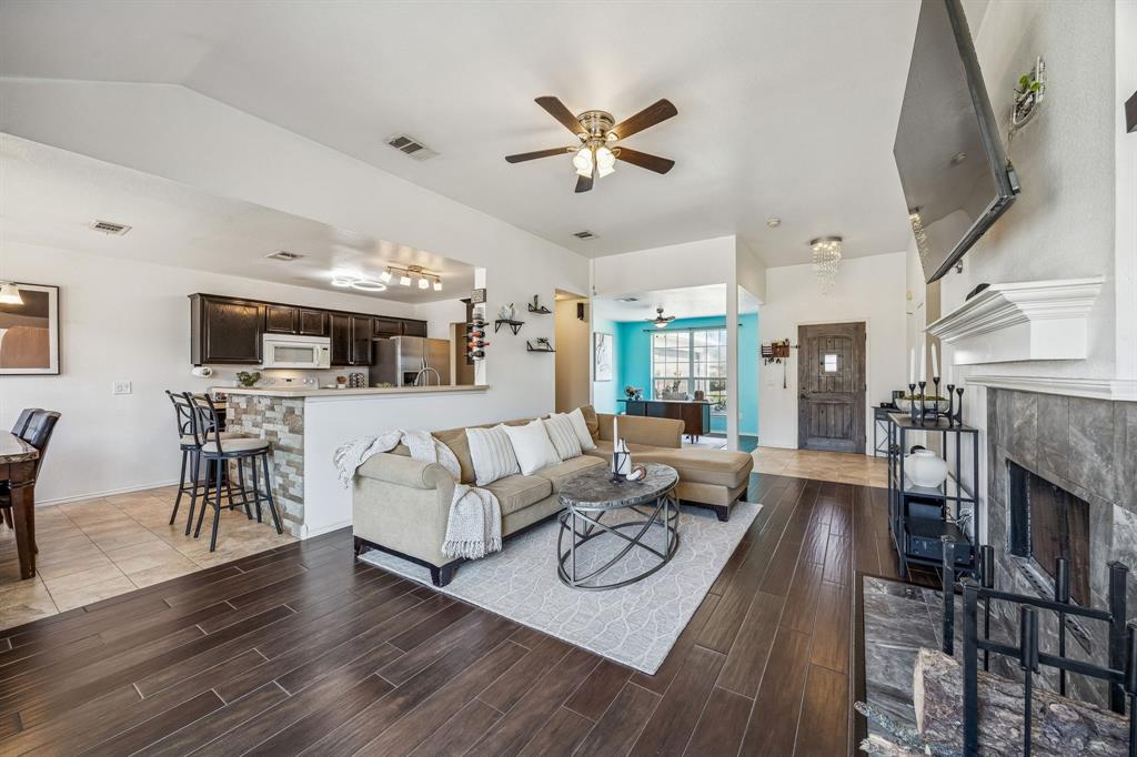 103 Windy Knoll Lane