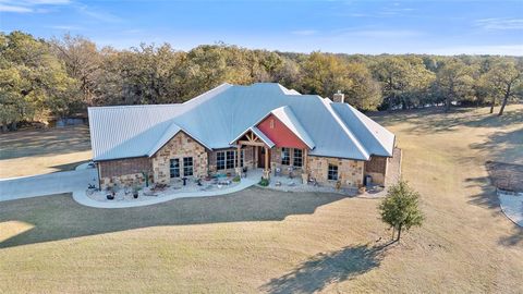 207 County Road 4181 Decatur TX 76234