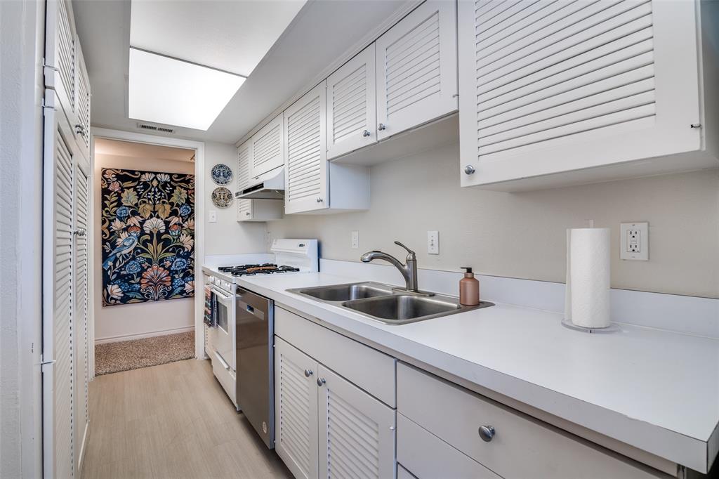 Prestonwood Country Club Condos - Residential