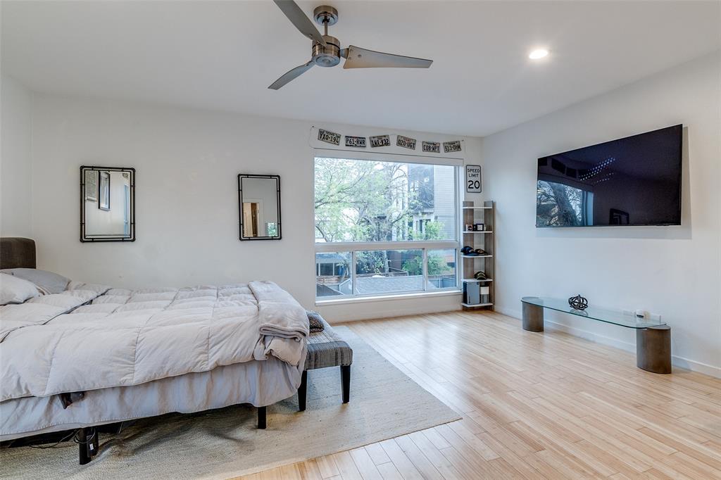 ROSS AVE - Residential Lease