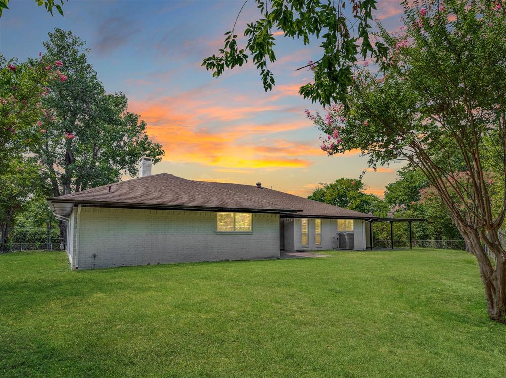 8443 Stults Road