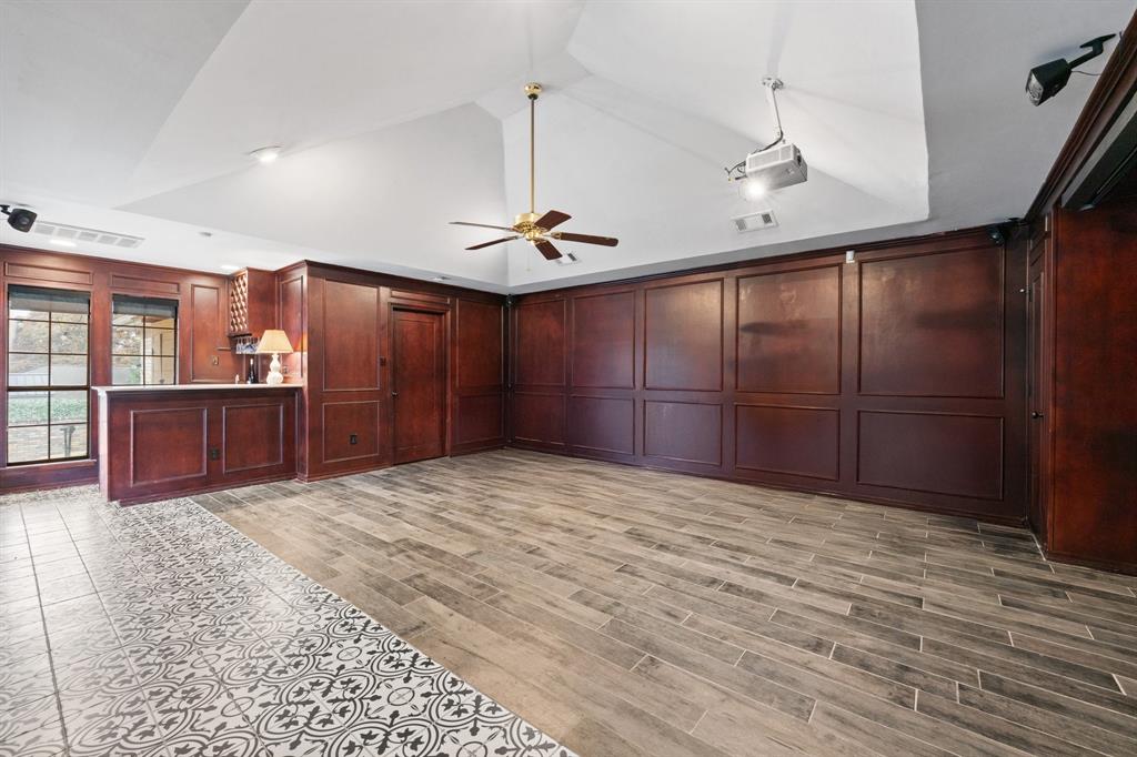 Crestmoor Park - Residential