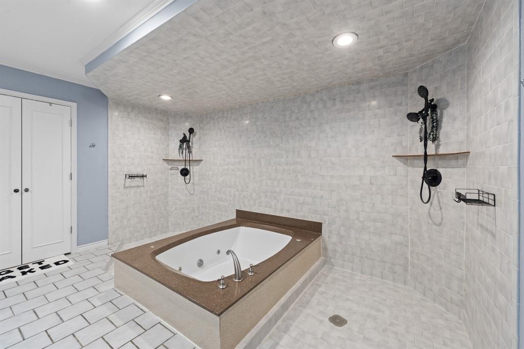 Crestmoor Park - Residential