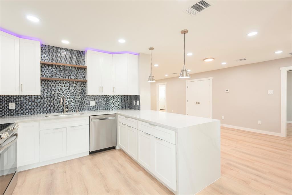 Bluebonnet Hills - Residential Lease