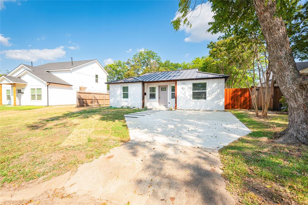 Bluebonnet Hills - Residential Lease