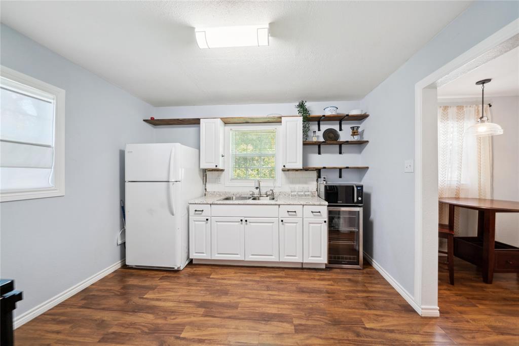 Abst A0071 T Burbridge - Residential