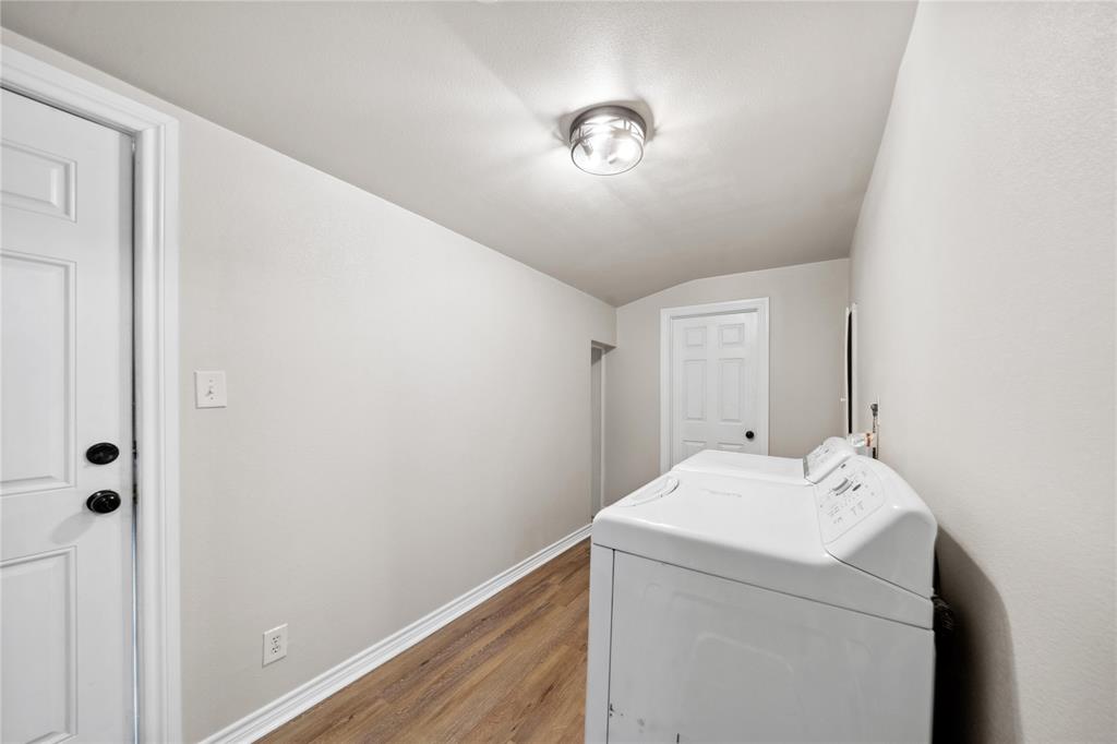 Abst A0071 T Burbridge - Residential