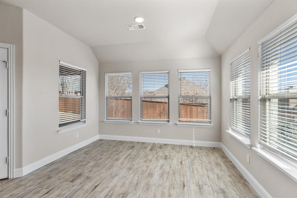 Pioneer Valley - Residential