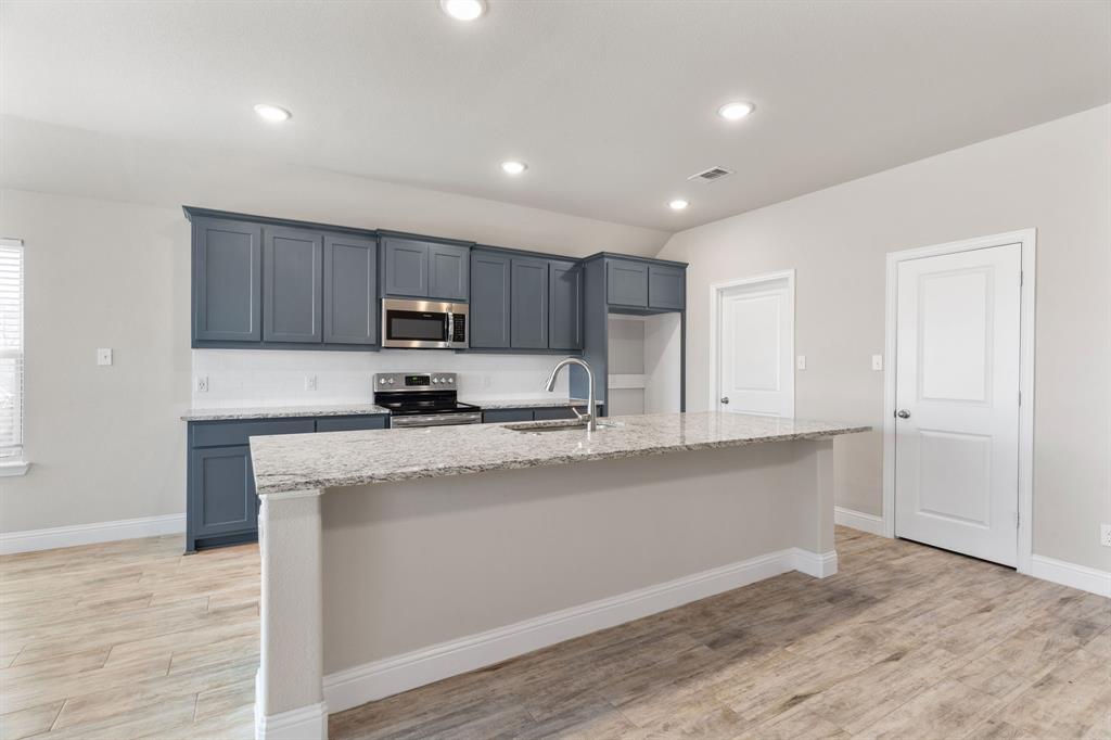 Pioneer Valley - Residential