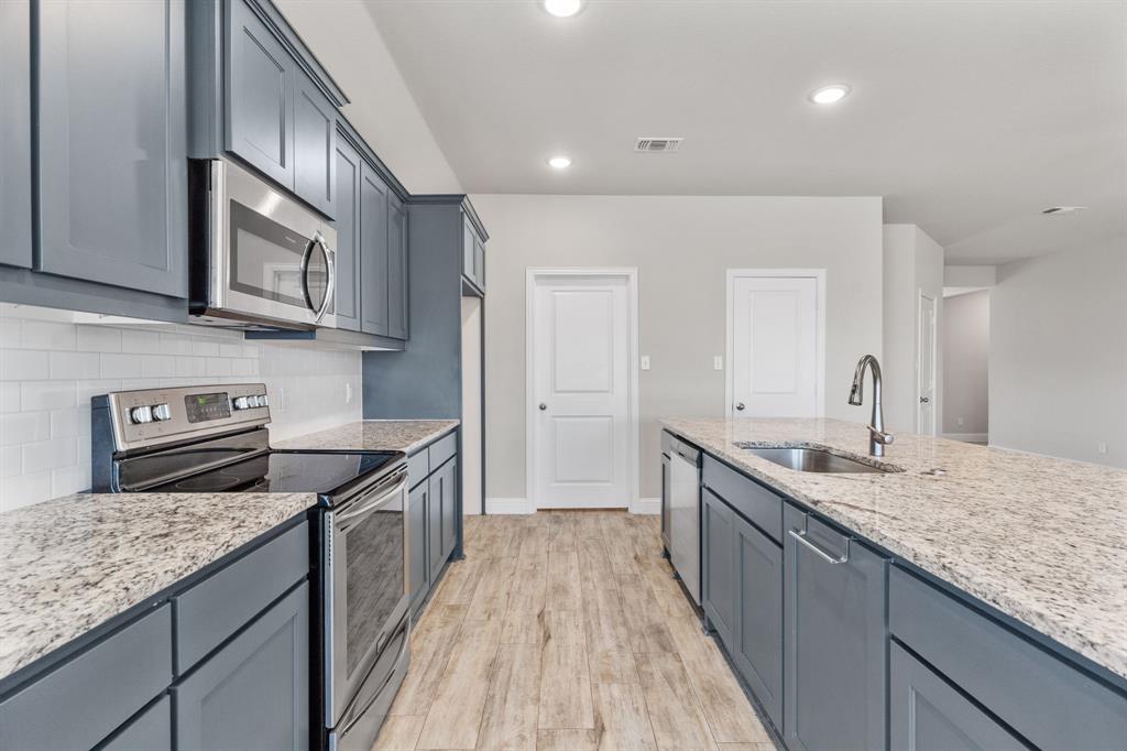 Pioneer Valley - Residential