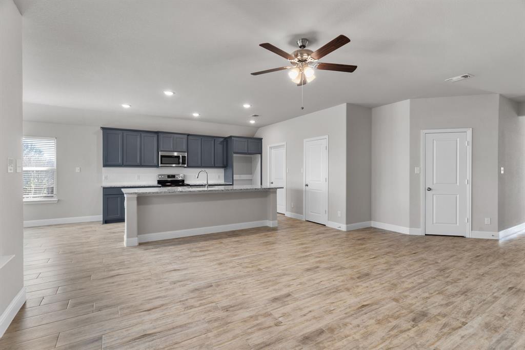 Pioneer Valley - Residential