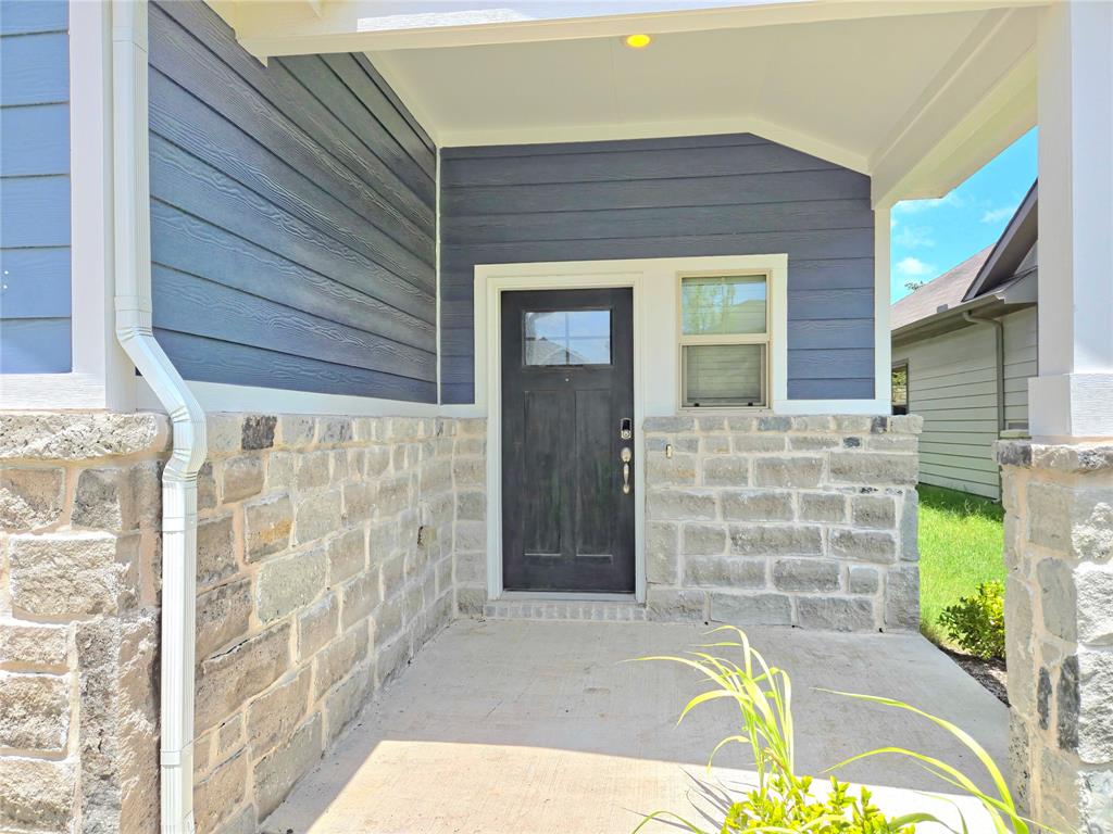 Briarwood Hills Ph 3 - Residential Lease